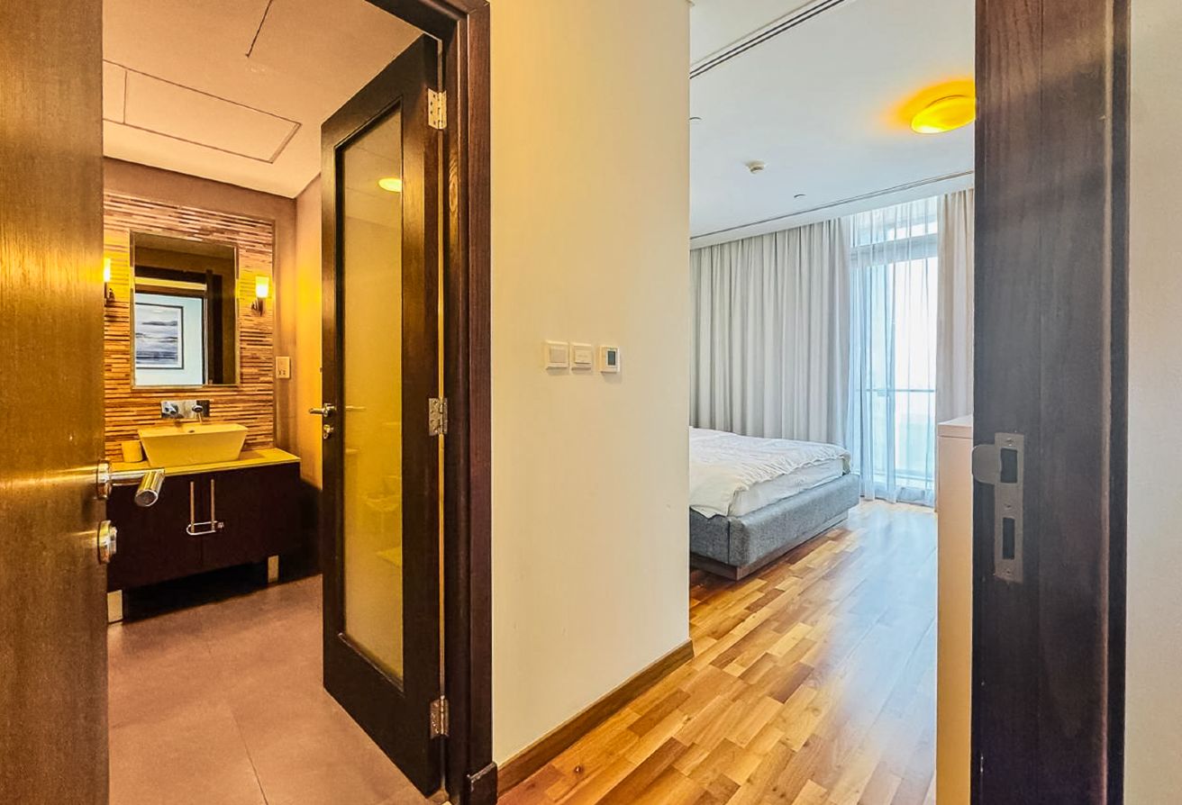 1-Bedroom | High Floor | DIFC and Sea View — image 11