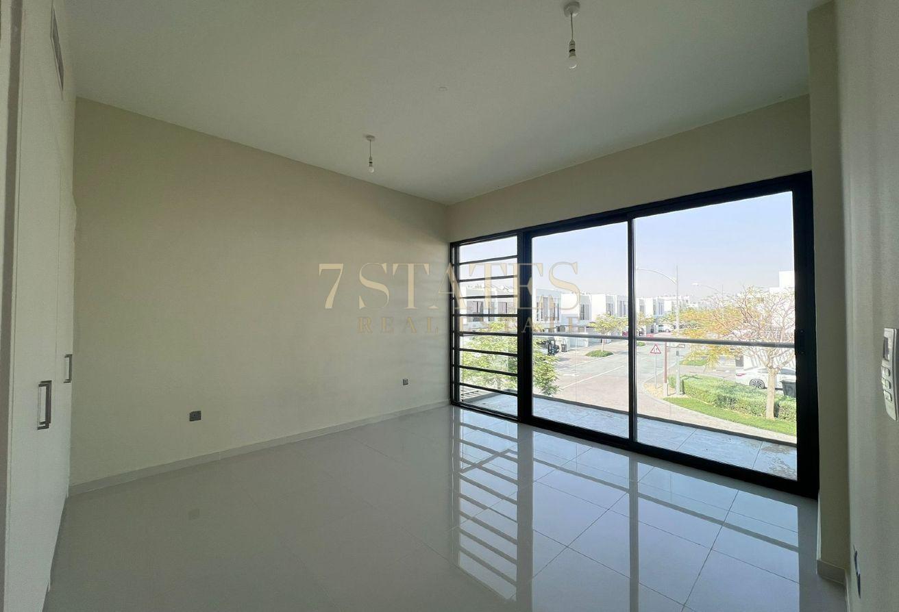 BIGGEST LAY OUT IN D2 | STAND ALONE VIILLA photo 4