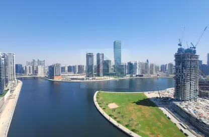 Apartment - 2 Bedrooms - 2 Bathrooms for rent in Bay's Edge - Business Bay - Dubai