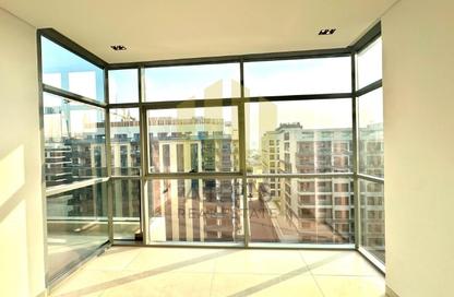 Apartment - 1 Bedroom - 2 Bathrooms for rent in Jumeirah Garden City - Al Satwa - Dubai