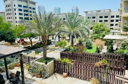 Apartment - 3 Bedrooms - 4 Bathrooms for rent in Al Ghaf 2 - Al Ghaf - Greens - Dubai