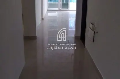 Apartment - 3 Bedrooms - 3 Bathrooms for rent in Al Taawoon Tower 1 - Al Taawoon Towers - Al Khan - Sharjah