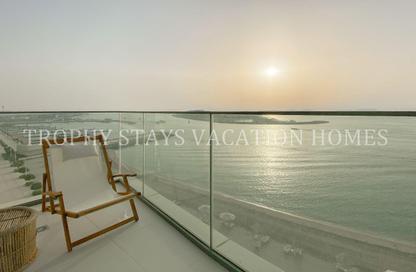 Apartment - 2 Bedrooms - 2 Bathrooms for rent in Beach Vista Tower 2 - Beach Vista - Emaar Beachfront - Dubai Harbour - Dubai