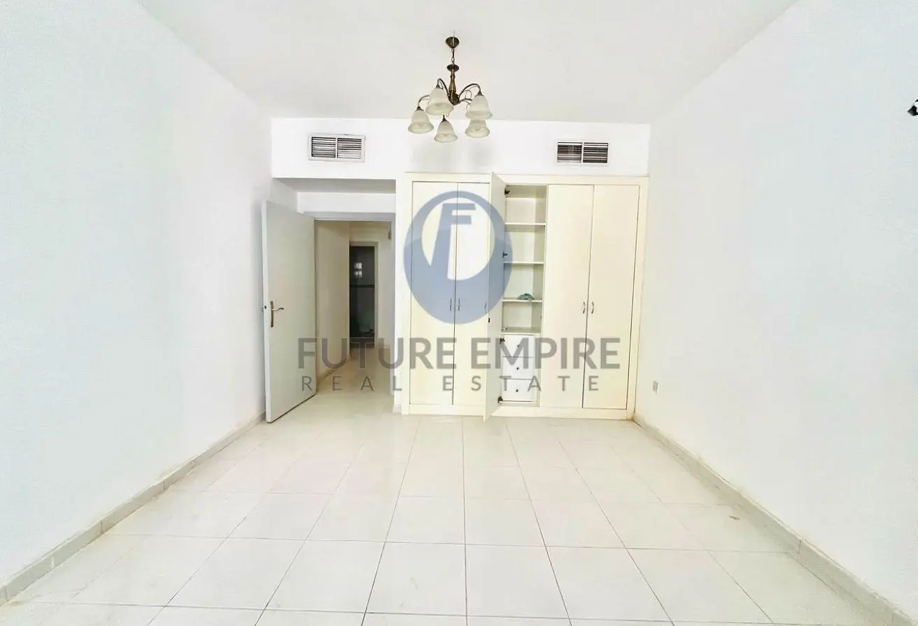 155516582 - Property Main Image
