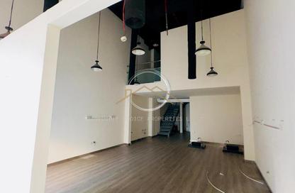 Retail - Studio - 1 Bathroom for rent in Al Kifaf Building - Al Karama - Dubai Retail - Studio - 1 Bathroom for rent in Al Kifaf Building - Al Karama - Dubai