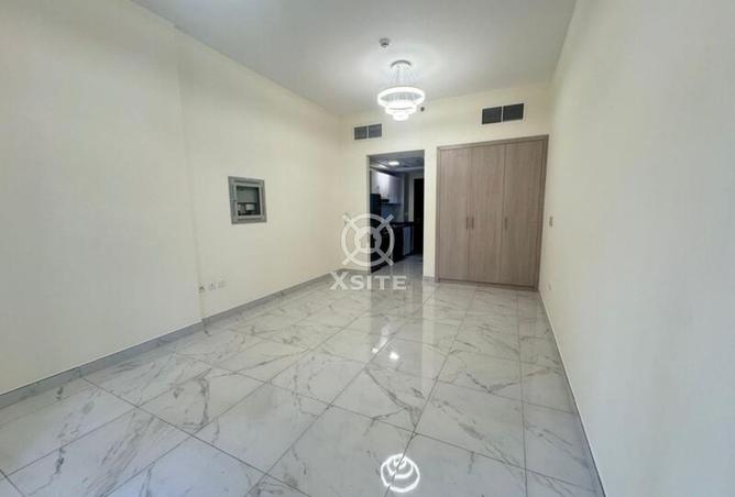 74252213 - Property Main Image