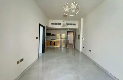 Apartment - 1 Bedroom - 2 Bathrooms for rent in Skyz by Danube - Arjan - Dubai