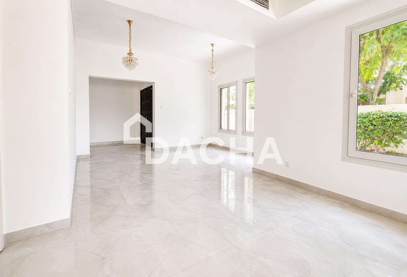 Fully Upgraded | Brand New | Lake view photo 5