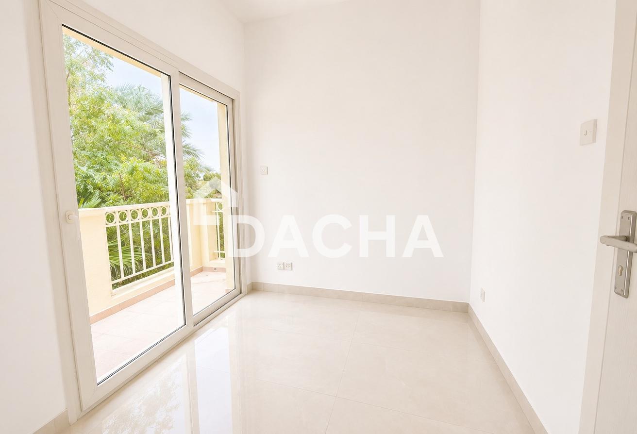 Fully Upgraded | Brand New | Lake view photo 6