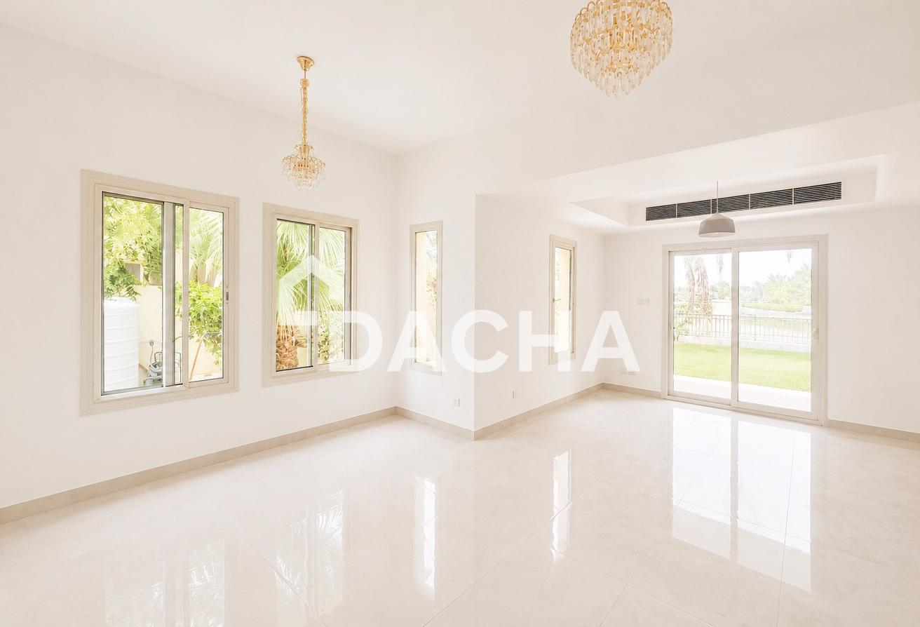 Fully Upgraded | Brand New | Lake view photo 4