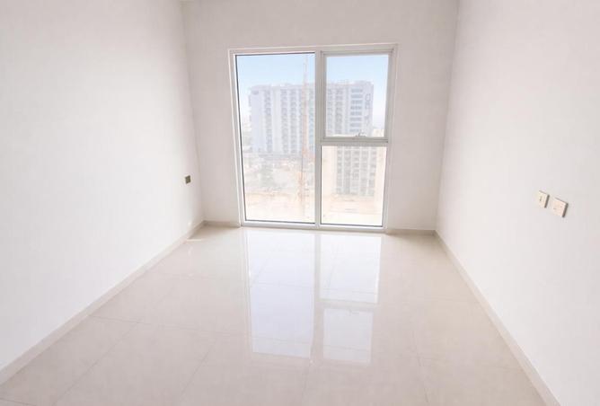 114175767 - Property Image 3