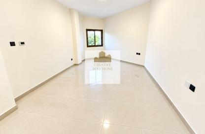 Apartment - 2 - 2 for rent in The Gardens Building 77 - The Gardens Buildings - The Gardens - Dubai