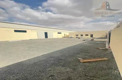 مستودع - استوديو - 2 حمامات للبيع في الصجعة الصناعية - الصجعة - الشارقة