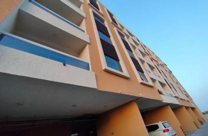 عمارة بالكامل - 8 غرف نوم - 8 حمامات للبيع في 3 المويهات - المويهات - عجمان