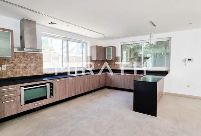 80250332 - Property Image 2