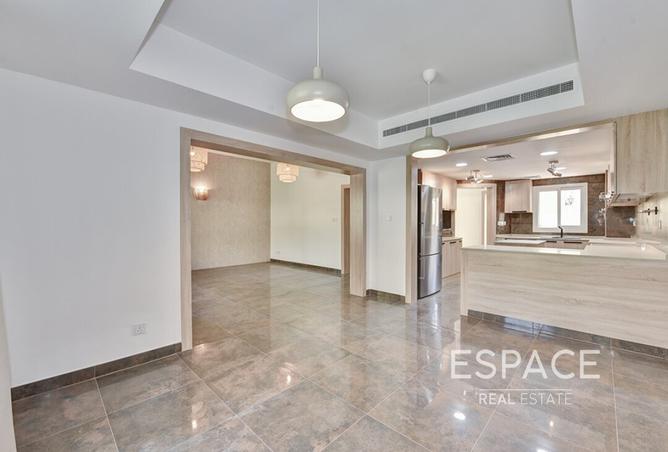 122447284 - Property Image 3