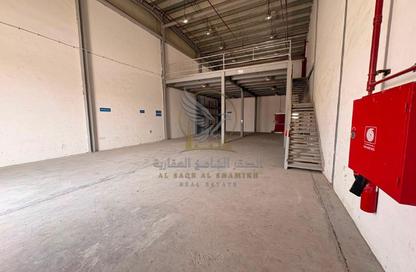 Warehouse - Studio - 2 Bathrooms for rent in Al Sajaa S - Al Sajaa - Sharjah