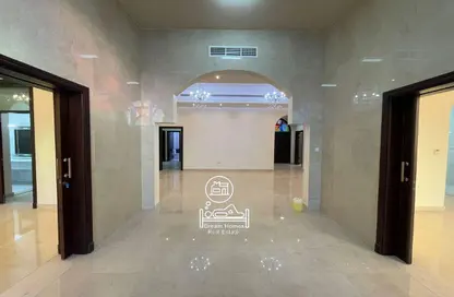 فيلا - 7 غرف نوم - 8 حمامات للايجار في مدينة شخبوط - أبوظبي
