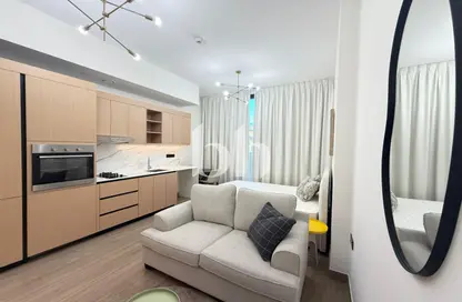 شقة - 1 حمام للايجار في آورا من جروفي - منطقة 14 - قرية جميرا الدائرية - دبي