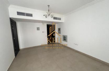 Apartment - 1 Bedroom - 2 Bathrooms for rent in Muweileh Community - Muwaileh Commercial - Sharjah Apartment - 1 Bedroom - 2 Bathrooms for rent in Muweileh Community - Muwaileh Commercial - Sharjah