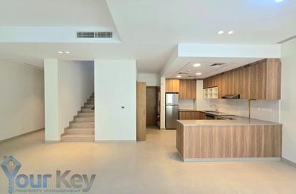 Apartment - 3 Bedrooms - 4 Bathrooms for rent in Bloom Living - Zayed City (Khalifa City C) - Khalifa City - Abu Dhabi