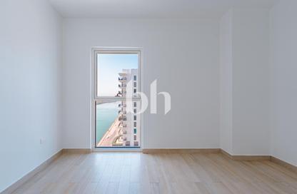 Apartment - 3 - 4 for sale in Waters Edge - Yas Island - Abu Dhabi Apartment - 3 - 4 for sale in Waters Edge - Yas Island - Abu Dhabi