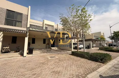 Townhouse - 3 Bedrooms - 4 Bathrooms for rent in Zinnia - The Roots DAMAC Hills 2 - Damac Hills 2 - Dubai