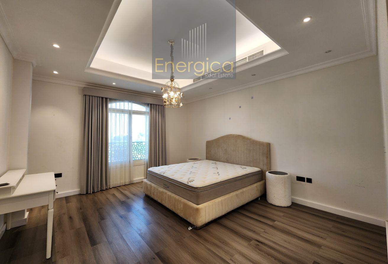 Beautifully Renovated 6BR Villa| Garden | Corner V photo 23