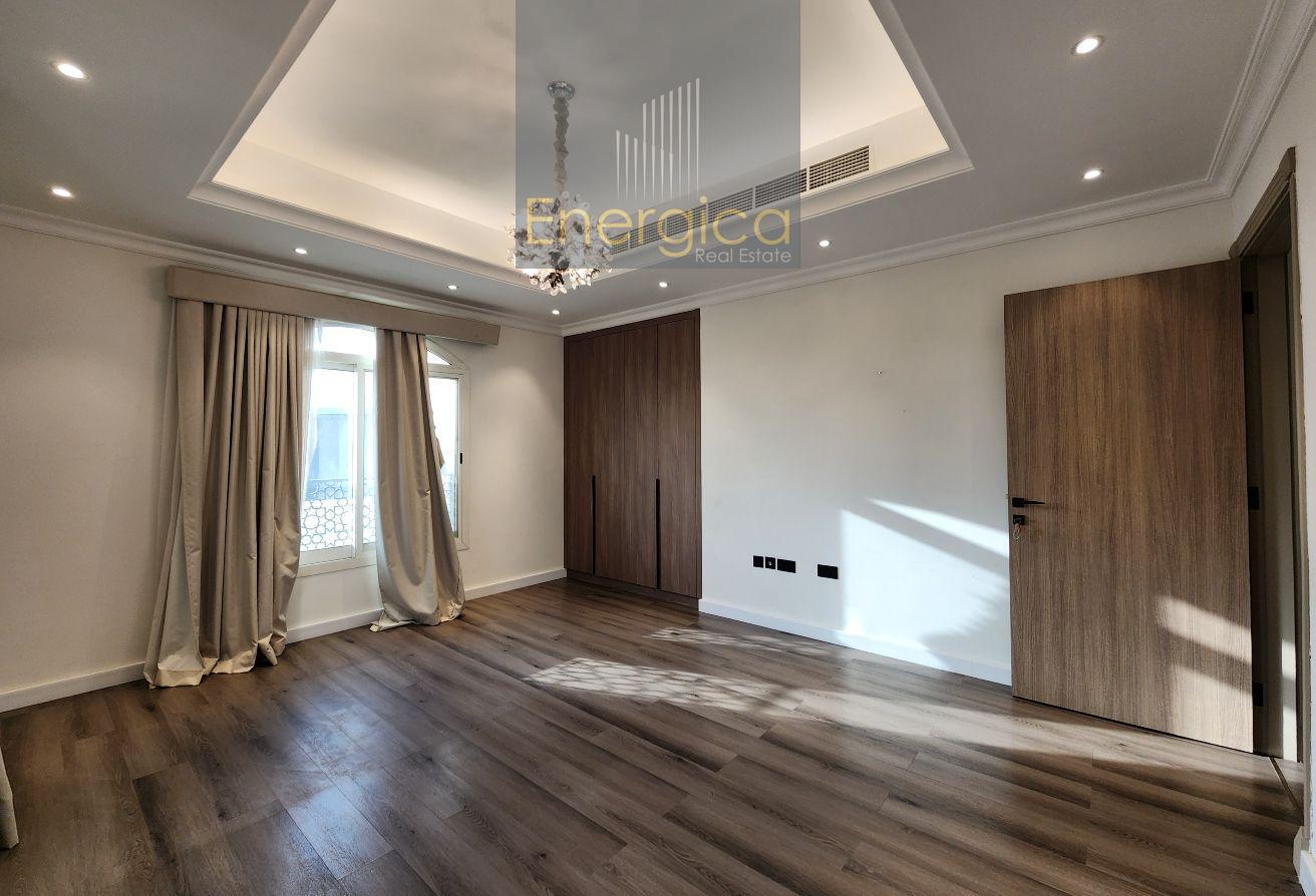 Beautifully Renovated 6BR Villa| Garden | Corner V photo 30