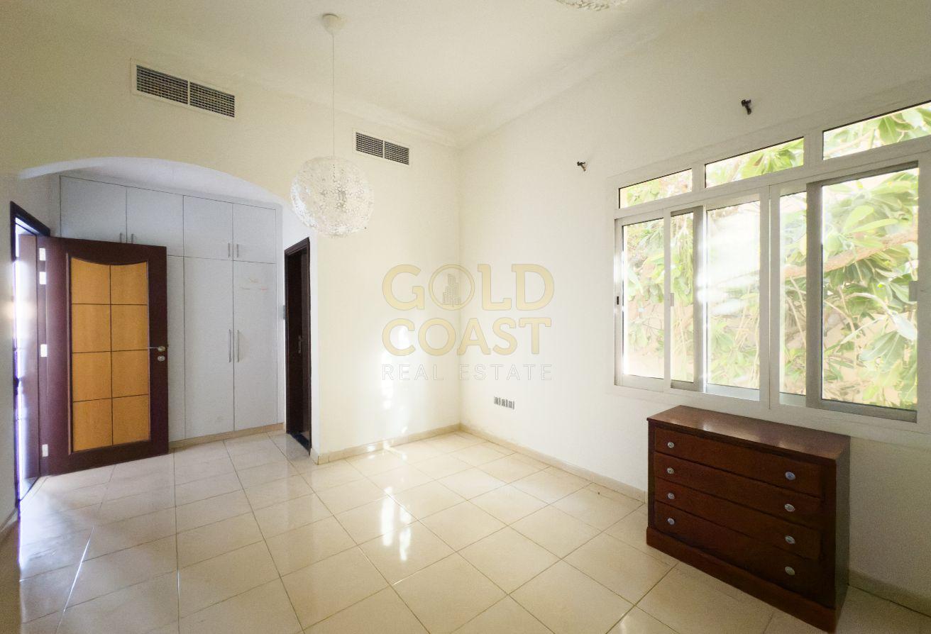 5BR Villa | Spacious layout | Prime Location photo 20