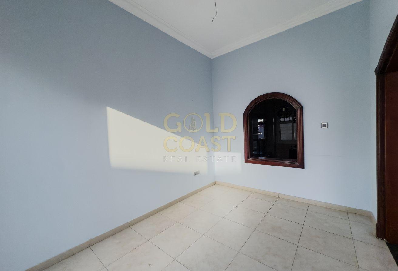 5BR Villa | Spacious layout | Prime Location photo 13