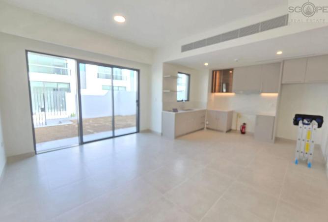 94016703 - Property Image 2