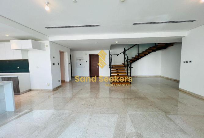 4-bed townhouse in Water Front Tower A — photo 2