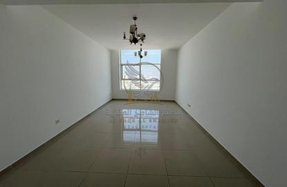 Apartment - 2 - 3 for rent in Al Khan Corniche - Al Khan - Sharjah