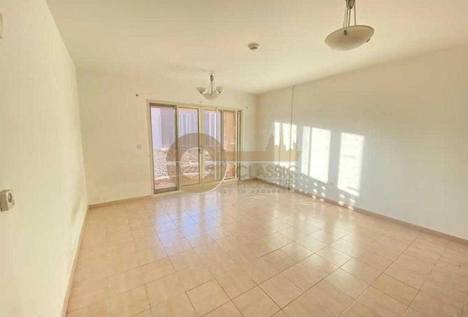 ELEGANT 1 BR| BALCONY | VIBRANT COMMUNITY