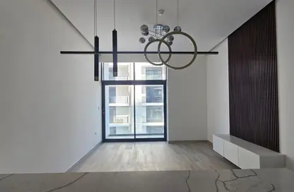 شقة - غرفة نوم - 2 حمامات للايجار في ذا ايست كريست - ديستريكت 17 - قرية جميرا الدائرية - دبي شقة - غرفة نوم - 2 حمامات للايجار في ذا ايست كريست - ديستريكت 17 - قرية جميرا الدائرية - دبي