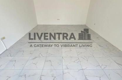 Shop - Studio for rent in Al Rashidiya - Dubai