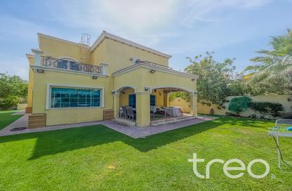 Villa - 4 Bedrooms - 5 Bathrooms for rent in District 4 - Jumeirah Park - Dubai