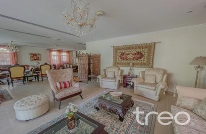 Villa - 4 Bedrooms - 5 Bathrooms for rent in District 4 - Jumeirah Park - Dubai