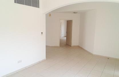 Villa - 4 Bedrooms - 4 Bathrooms for rent in Meadows 1 - Meadows - Dubai