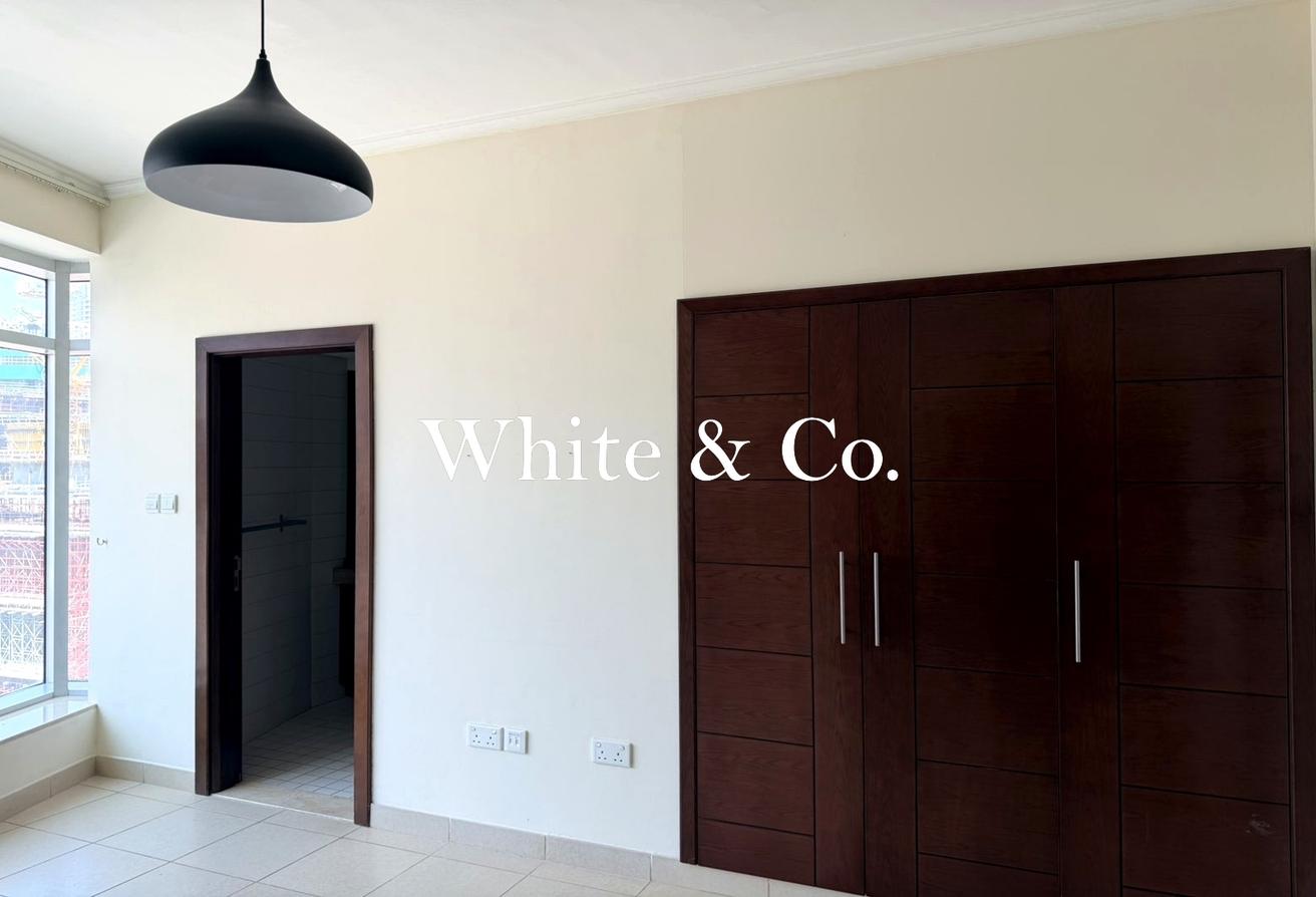 UNFURNISHED | GREAT VIEWS | LARGE LAYOUT photo 11