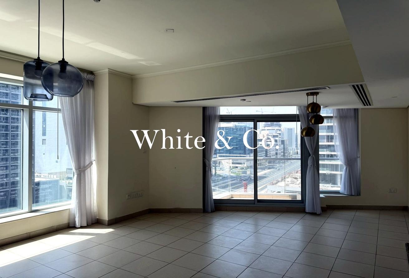 UNFURNISHED | GREAT VIEWS | LARGE LAYOUT photo 4