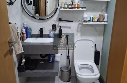Apartment - 2 - 2 for rent in Al Aamra Tower - Al Amerah - Ajman