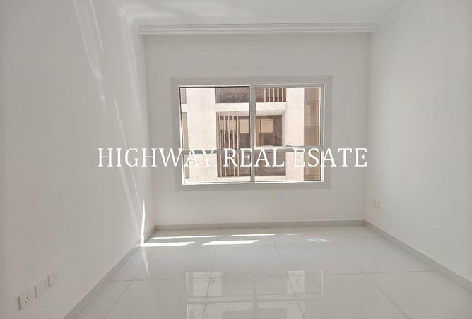 117701417 - Property Image 3