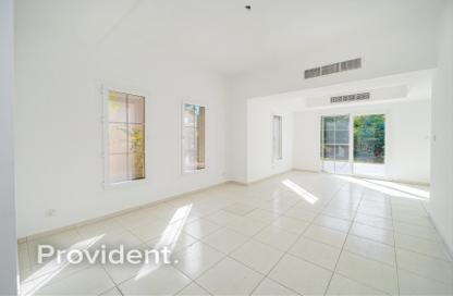 Villa - 3 Bedrooms - 3 Bathrooms for rent in Springs 14 - The Springs - Dubai