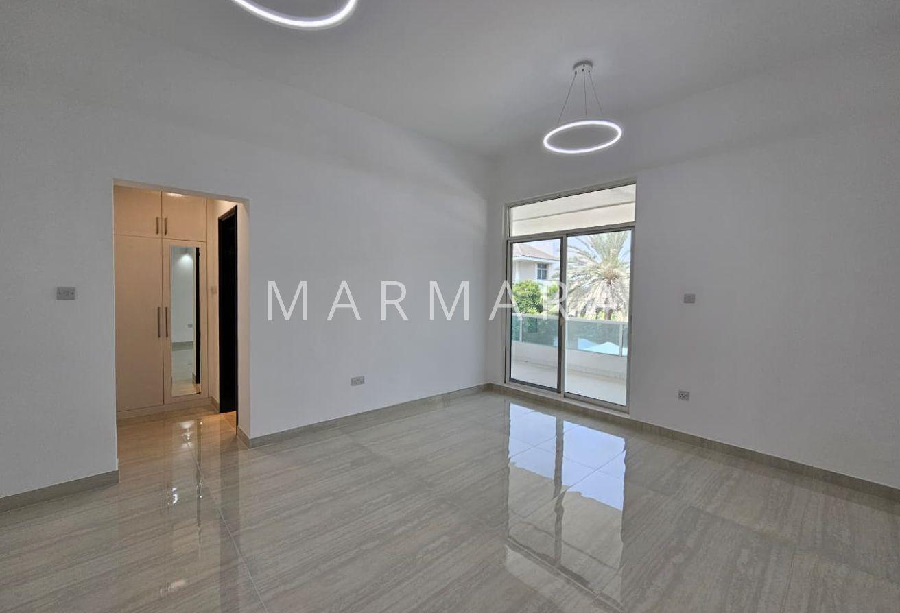 Amazing 5BR Villa | Private Garden | Shared Pool photo 13