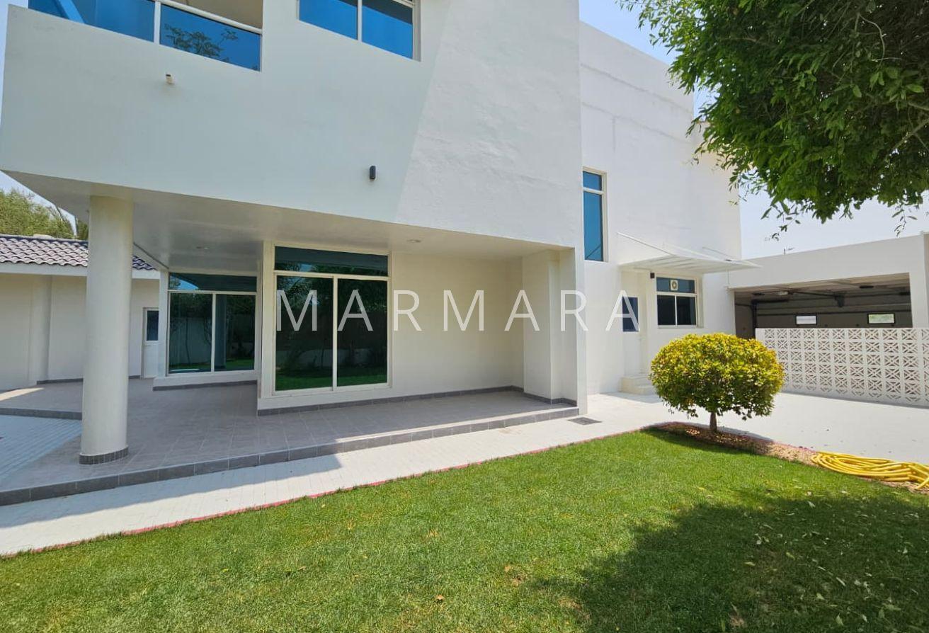 Amazing 5BR Villa | Private Garden | Shared Pool photo 24