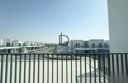 Villa - 3 - 4 for rent in Greenviews 2 - Emaar South - Dubai South (Dubai World Central) - Dubai Villa - 3 - 4 for rent in Greenviews 2 - Emaar South - Dubai South (Dubai World Central) - Dubai