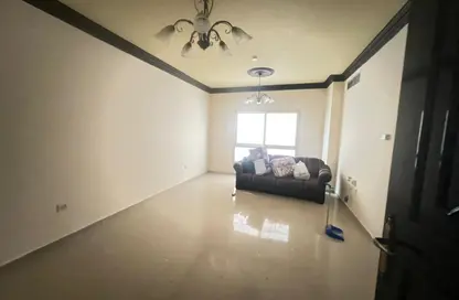 شقة - غرفة نوم - 1 حمام للايجار في شارع التعاون الجديد - التعاون - الشارقة