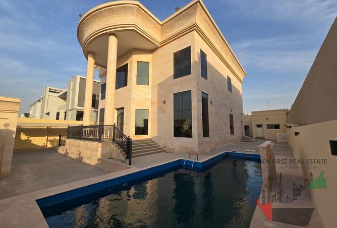 141909667 - Property Image 2